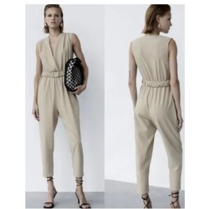 ⭐️Brand new Zara Linen blend Belted Jumpsuit- Size Small⭐️